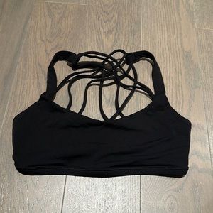 Lulu lemon sports bra